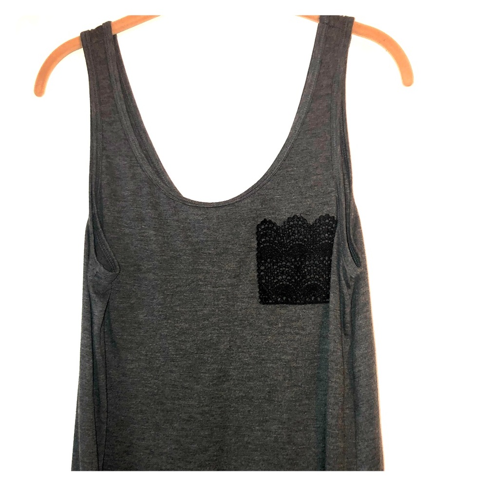 LOL Vintage flowy tank w/ crochet pocket